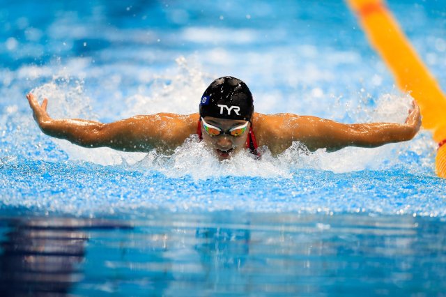 Para-swimming champions set to compete in Manchester